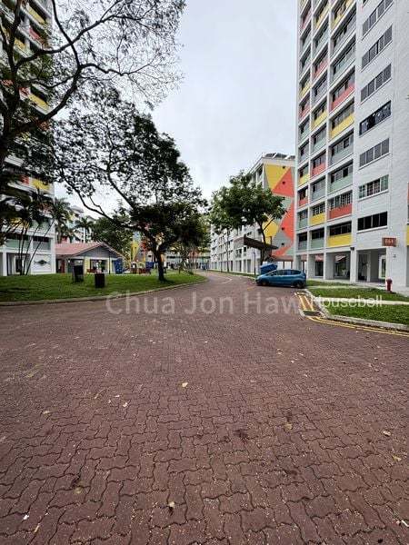 864 Jurong West Street 81, S$ 570,000, 1,141 sqft, HDB - 4 A