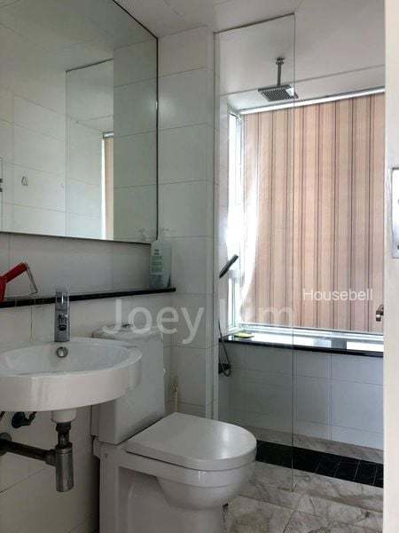 The Centris, S$ 6,700 /mo, 1,302 sqft, Condos - Apartment