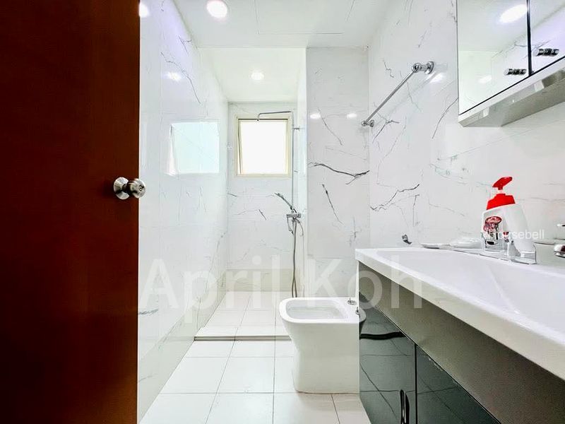 Lilydale, S$ 1,200 /月, 100 sqft, 公寓 - Condominium