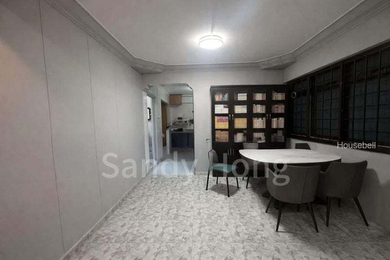 288B Jurong East Street 21(3)